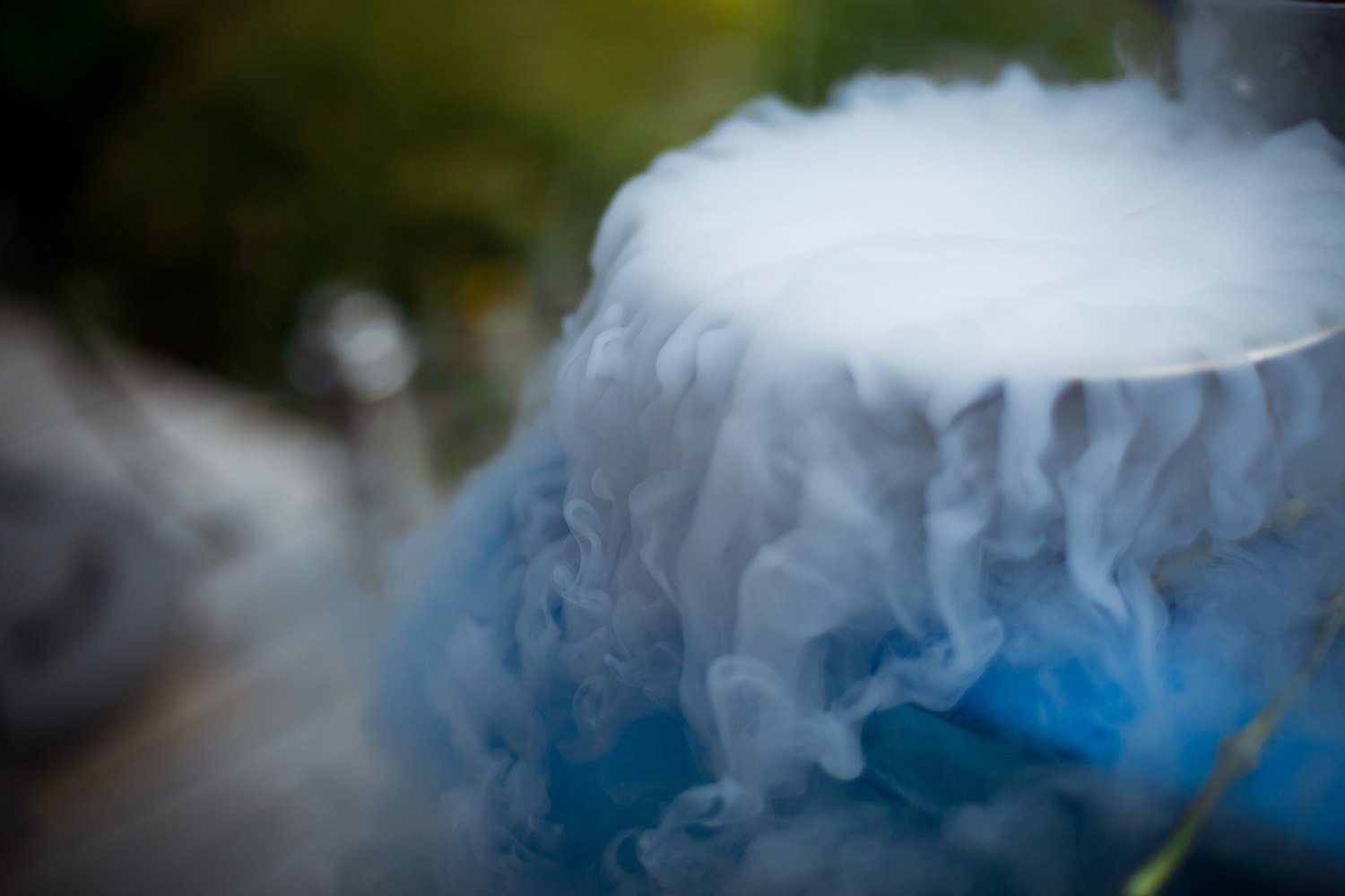 <span style="font-weight: normal;">КРИОДЕСТРУКЦИЯ образований и криомассаж лица</span>